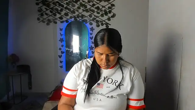 Ebony luna online show from 7, 7, 2026
