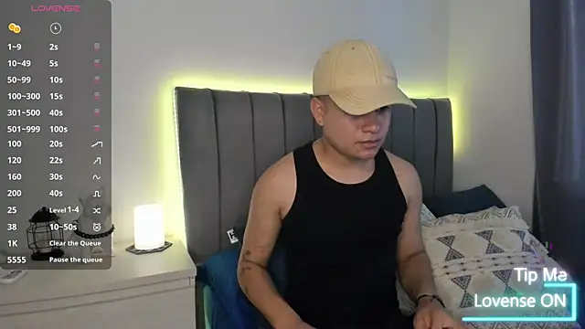 Snapshot of JARETHH chatting on 15, 10, 2025 JARETHH online show from 15, 10, 2025