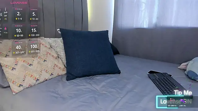 Snapshot of JARETHH chatting on 21, 12, 2025 JARETHH online show from 21, 12, 2025