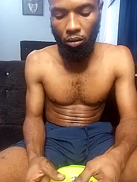 Snapshot of FreakyKaigrey chatting on 18, 10, 2025 FreakyKaigrey online show from 18, 10, 2025