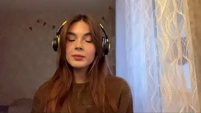 TeresitaLish online show from 7, 10, 2025