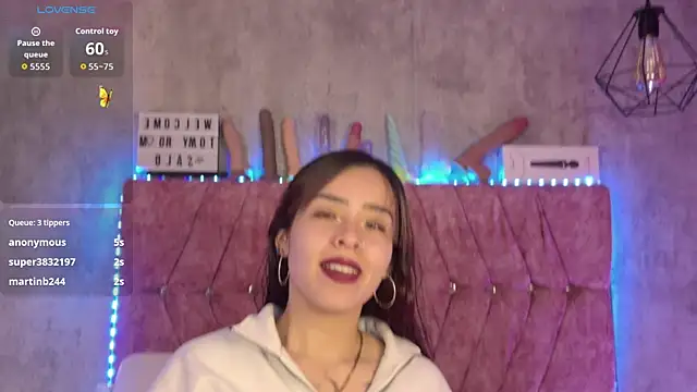 Mia lopez 1 online show from 8, 6, 2026