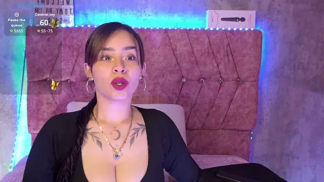 Mia lopez 1 online show from 13, 6, 2026