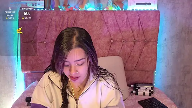 Mia lopez 1 online show from 17, 6, 2026