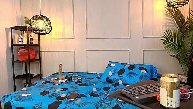 fkenneth macias online show from 19, 10, 2025