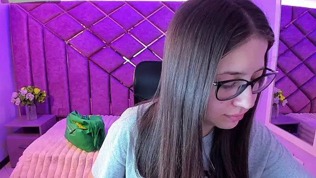 sarah sweett  online show from 28, 5, 2026