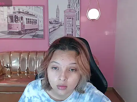 mia foster t online show from 30, 10, 2025