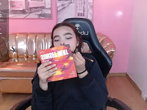 mia foster t online show from 24, 11, 2025