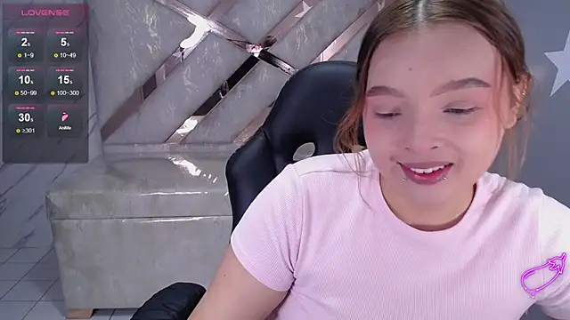 mia foster t online show from 30, 4, 2026