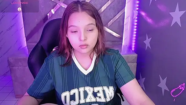 mia foster t online show from 12, 5, 2026