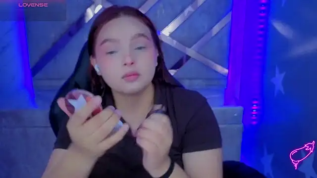 mia foster t online show from 6, 6, 2026