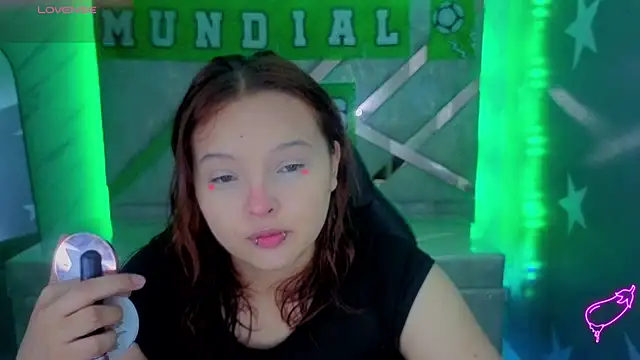 mia foster t online show from 7, 7, 2026