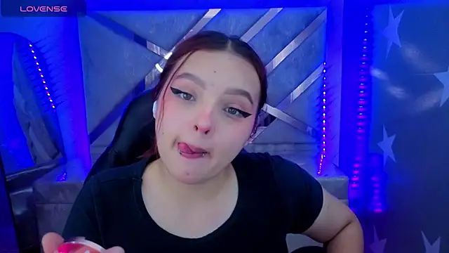 mia foster t online show from 6, 8, 2026