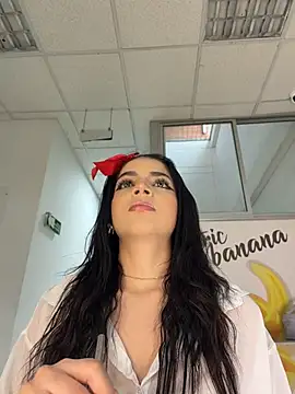 ArieliciousXXX online show from 25, 6, 2026
