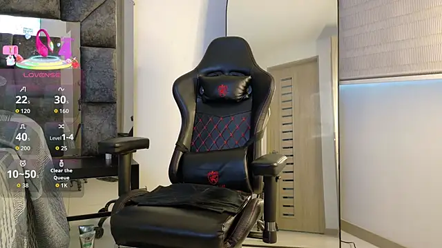 johnjaguar1  online show from 5, 10, 2025