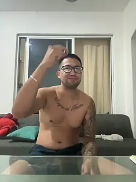 Snapshot of peloando22 chatting on 17, 10, 2025 peloando22 online show from 17, 10, 2025