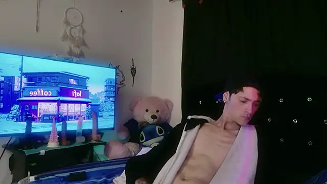 Tyler cat online show from 15, 12, 2025