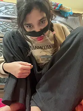 Snapshot of Sweet_Couple59 chatting on 15, 1, 2026 Sweet Couple59 online show from 15, 1, 2026