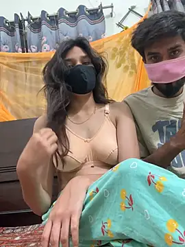 Snapshot of Sweet_Couple59 chatting on 15, 3, 2026 Sweet Couple59 online show from 15, 3, 2026