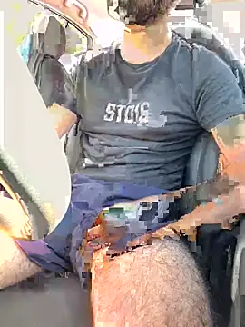 Snapshot of ayrtonmen chatting on 2, 10, 2025 ayrtonmen online show from 2, 10, 2025