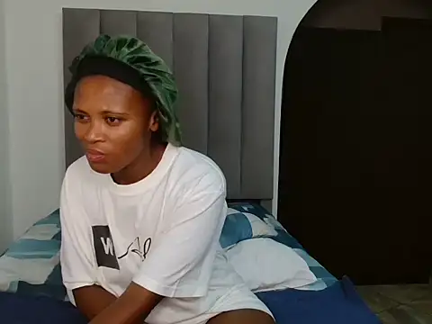 Sex bomb30 online show from 26, 10, 2025