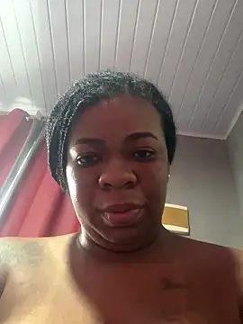 Snapshot of Priihmedeiros chatting on 12, 10, 2025 Priihmedeiros online show from 12, 10, 2025