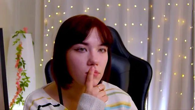 Kelly foox online show from 10, 10, 2025