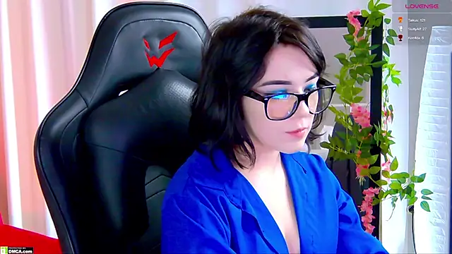 Kelly foox online show from 25, 11, 2025