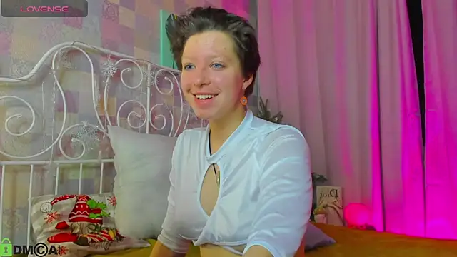 Sara Frayer online show from 20, 12, 2025