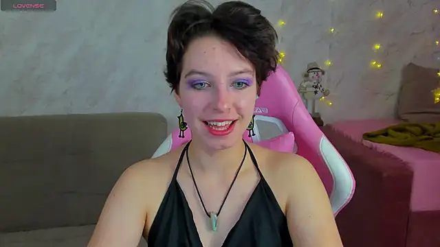 Sara Frayer online show from 22, 12, 2025