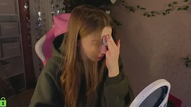 L1na Reeds online show from 16, 2, 2026