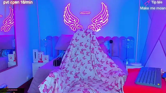 Snapshot of madisson_121 chatting on 4, 3, 2026 madisson 121 online show from 4, 3, 2026