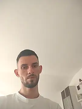 Snapshot of Tom_michaelx chatting on 17, 10, 2025 Tom michaelx online show from 17, 10, 2025