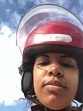 Snapshot of Lorennapires chatting on 15, 10, 2025 Lorennapires online show from 15, 10, 2025