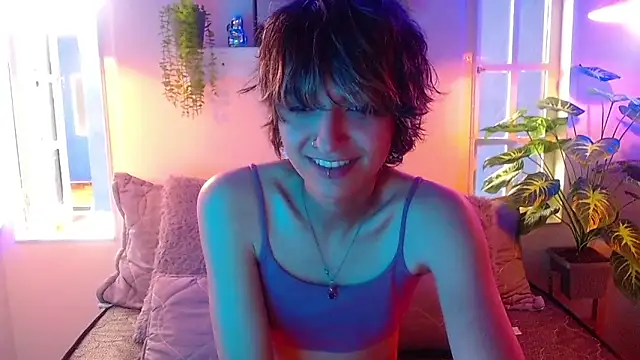 noellee   online show from 7, 10, 2025