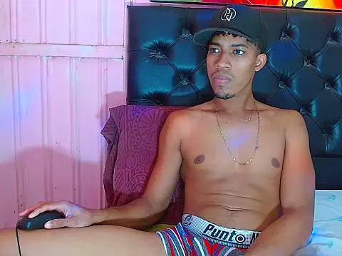 Snapshot of andreswj_bigcock23 chatting on 11, 10, 2025 andreswj bigcock23 online show from 11, 10, 2025