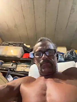 Snapshot of Tommy_Love23 chatting on 24, 10, 2025 Tommy Love23 online show from 24, 10, 2025