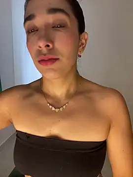 SabrinaEvanss  online show from 5, 5, 2026