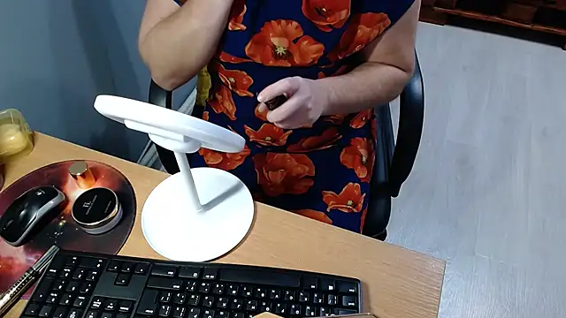 Ledi Catherin online show from 3, 11, 2025