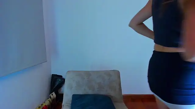 Velourmuse online show from 5, 5, 2026