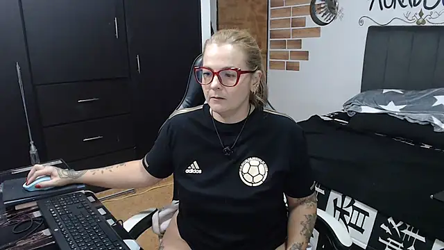 perlagoloza05 online show from 4, 7, 2026