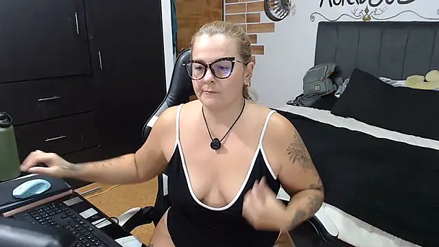 perlagoloza05 online show from 14, 7, 2026
