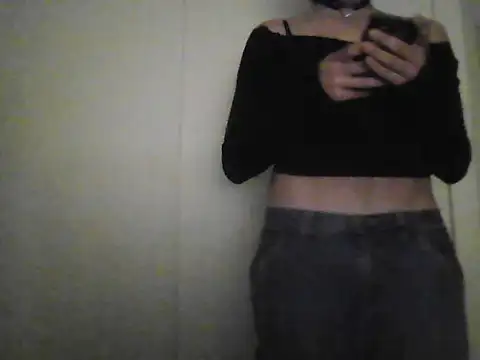 Sunny Pebble online show from 9, 10, 2025