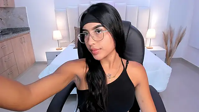 Silvana velvet online show from 23, 10, 2025