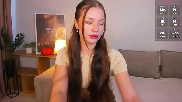 Snapshot of Taylaa_Luxe chatting on 29, 10, 2025 Taylaa Luxe online show from 29, 10, 2025