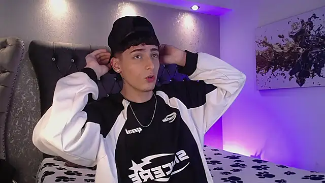 MateoMitchell online show from 7, 11, 2025