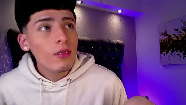 MateoMitchell online show from 12, 11, 2025