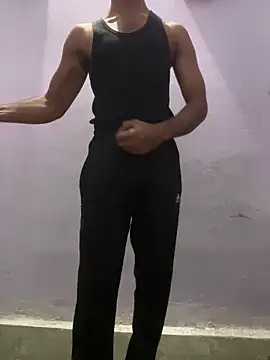 Snapshot of OooYessboyy chatting on 4, 10, 2025 OooYessboyy online show from 4, 10, 2025