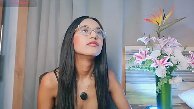 luna valen online show from 10, 5, 2026