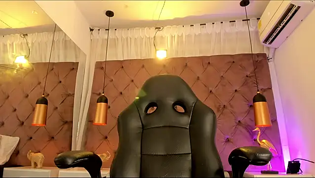 Rose monroee online show from 12, 10, 2025